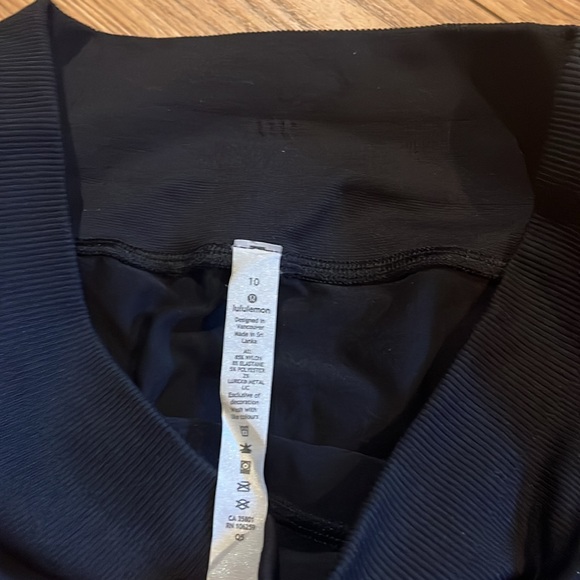 Lululemon pants - Picture 3 of 3